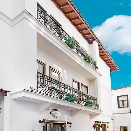 Rodina Kuşadası