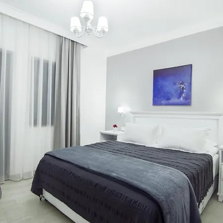Rodina 4*