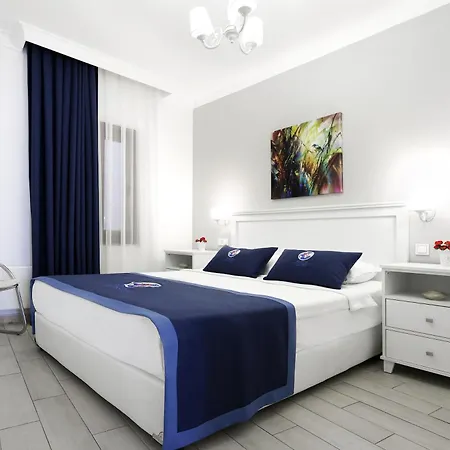 Apart Otel Rodina 4*