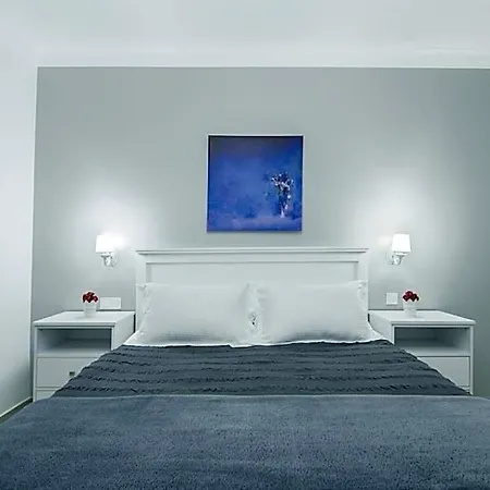 Rodina Kusadası