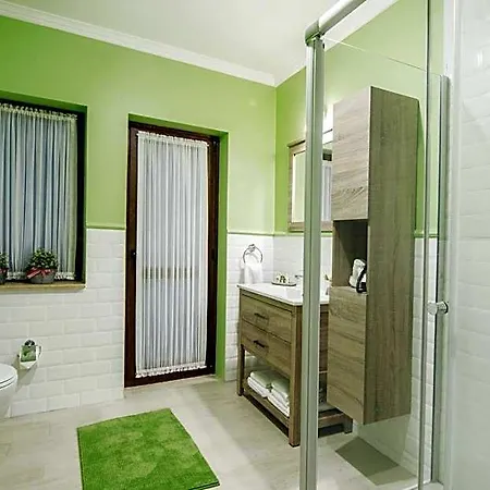 Rodina 4*