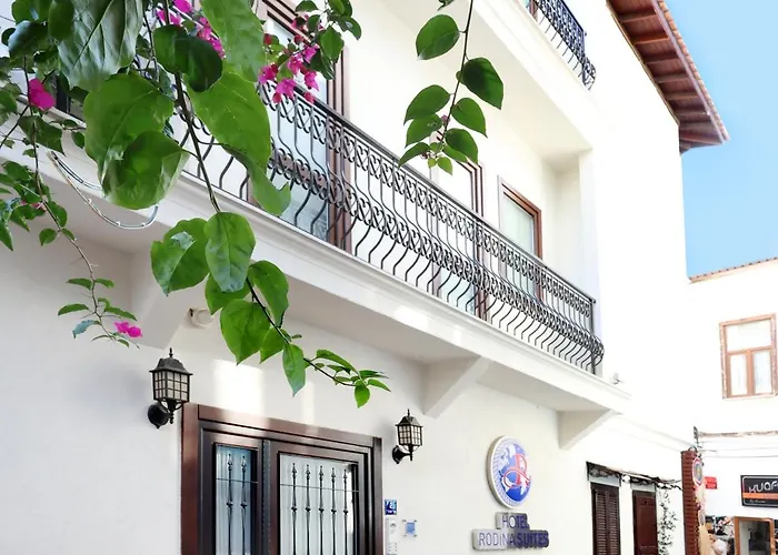 Apart Otel Rodina 4*